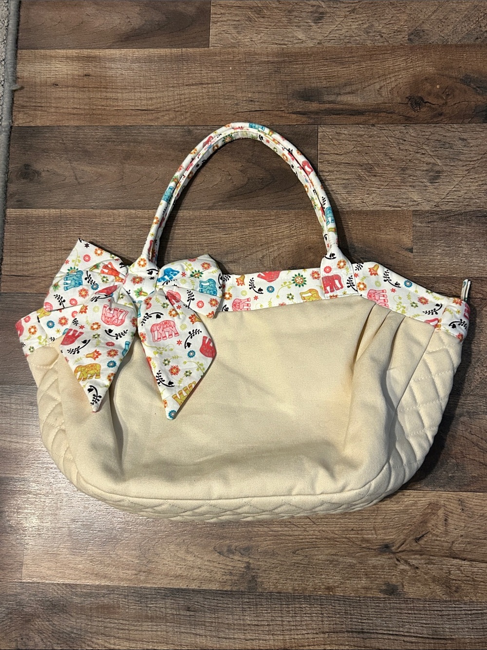 Naraya Quilted Cream Shoulder Tote with Colorful Printed Elephant Trim NWOT